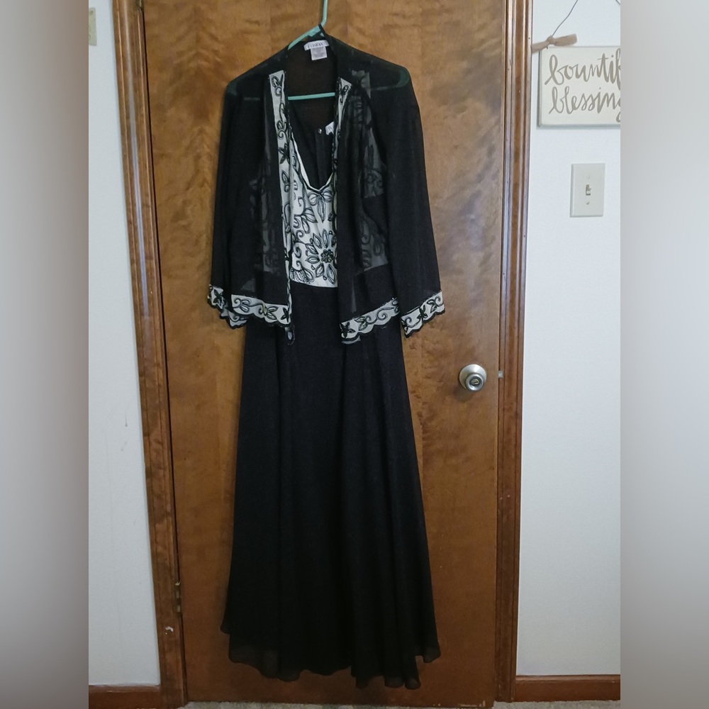 Formal evening gown, Roaman’s Size 24W, Black, with Jacket, Plus Size